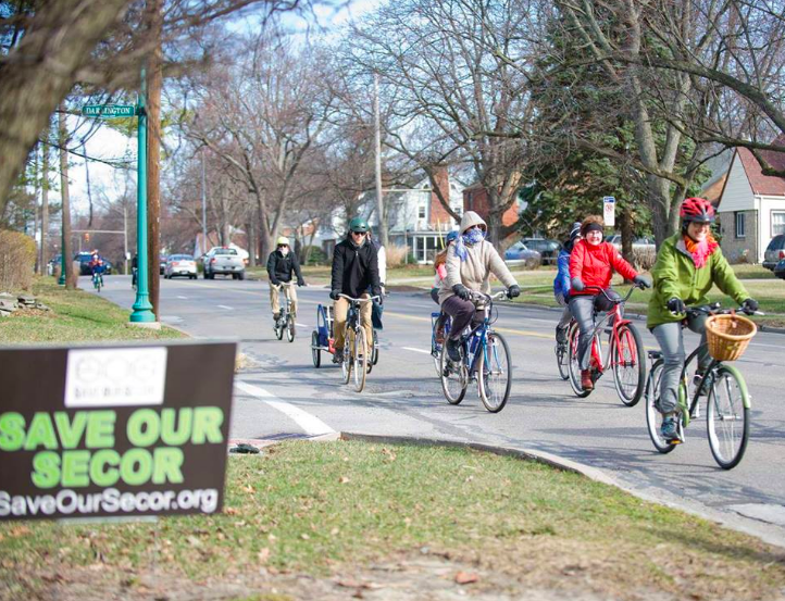 A protest ride against the plan to widen Secor Road in Toledo. Photo: The Village Voice of Ottawa Hills