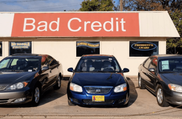 A used car dealership in Austin, TX. Photo Credit: Flickr user Lars Plougmann, CC BY-SA 2.0