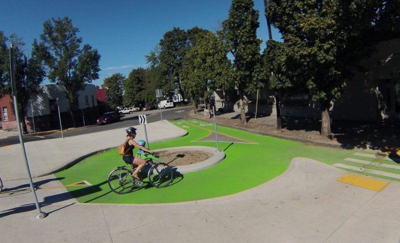 Portland's new bike roundabout gives cyclists a protected place to turn. Photo: Bike Portland