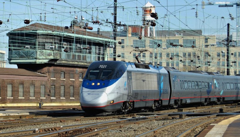 Amtrak announced it experienced a record year of ridership in FY 2019 and expects to be profitable by 2020. Image: Loco Steve