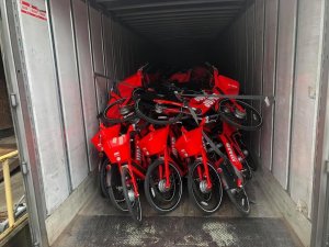 JUMP bikes en route to the recycling heap. Source: Cris Moffitt.
