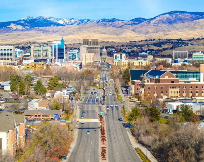 Car-dominated Idaho cities like Boise could be getting a lot of bike lanes soon. Image: Pinpals, CC