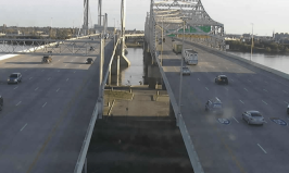 I-65 crossing the Ohio River at Louisville. Photo: Trimarc
