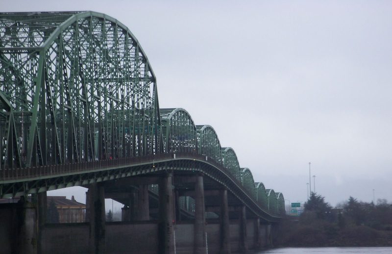 The current Columbia River Bridge is slated to be replaced with one that has room for light rail. Photo: Wikimedia Commons